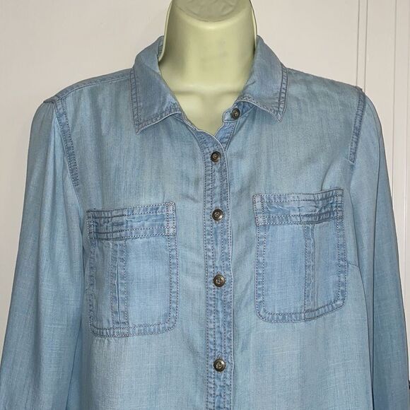 Talbots light blue denim chambray long sleeved shirt - Picture 2 of 10